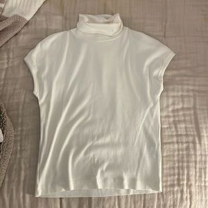 NWOT Zara tee